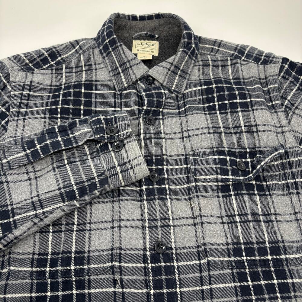 L.L. Bean Medium Blue Gray Fleece Lined Thick Long Sleeve Button Up Shacket